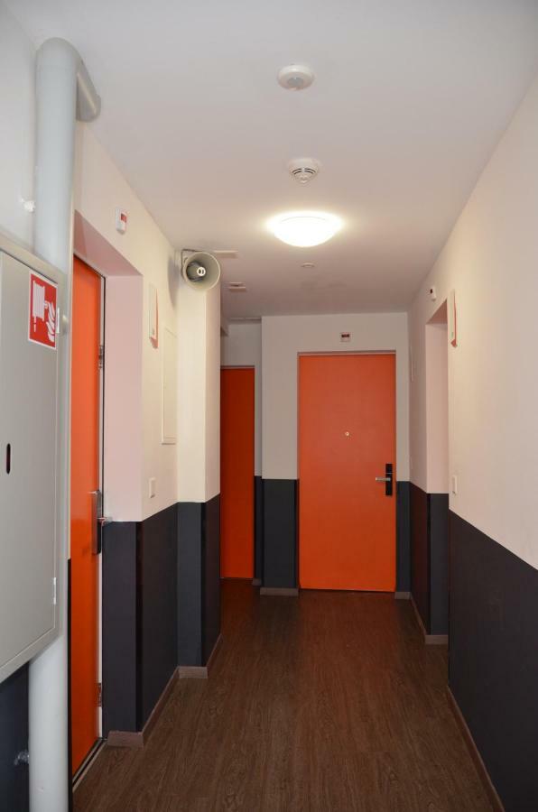 Easyhotel Zuerich West 外观 照片