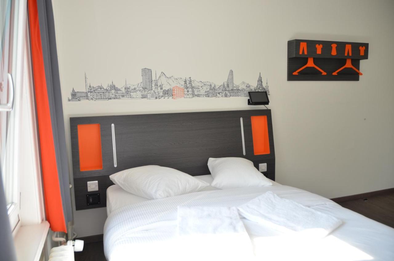 Easyhotel Zuerich West 外观 照片